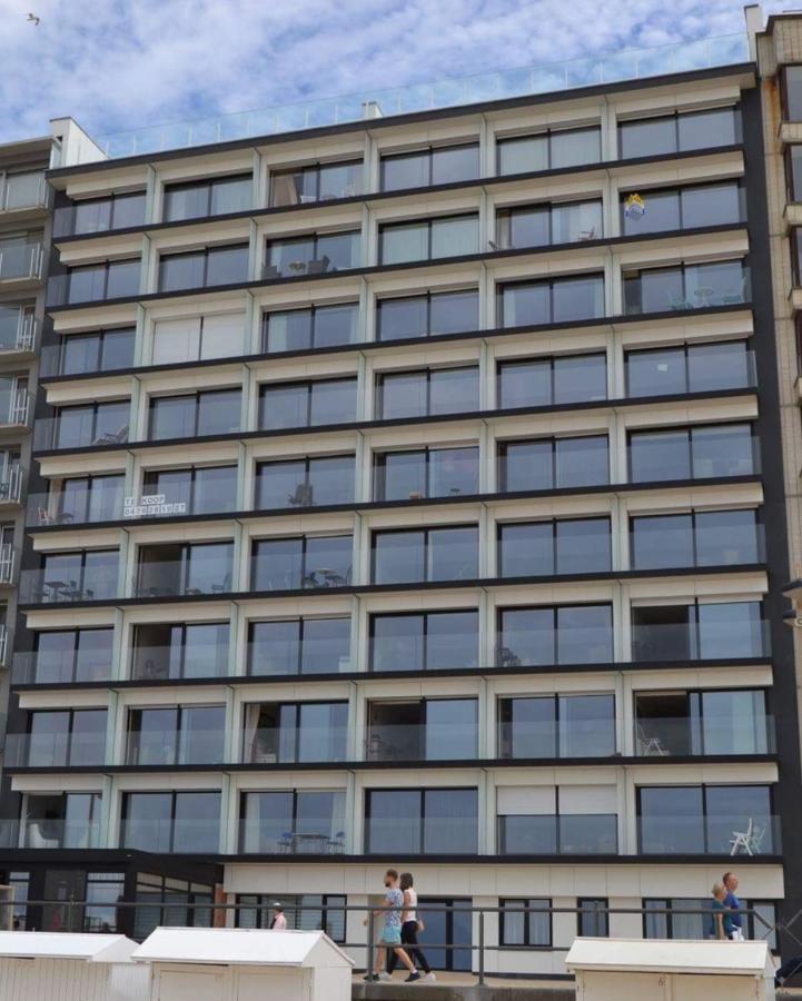Studio 105 Op Zeedijk Met Frontaal Zeezicht 1Ste Verdiep Middelkerke Extérieur photo